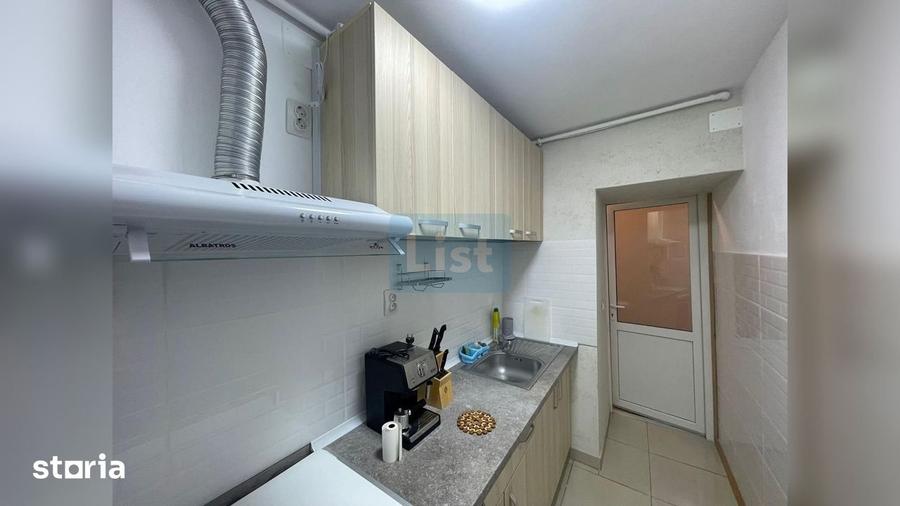Apartament cu 3 camere în Micro III