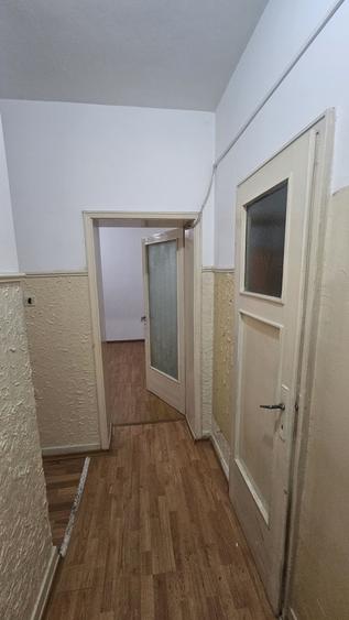 Apartament cu 2 camere semidecomandat în Eroii Revoluției