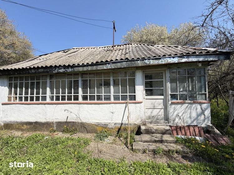 Casă cu 2 camere cu Teren 1047 Mp în Lunca
