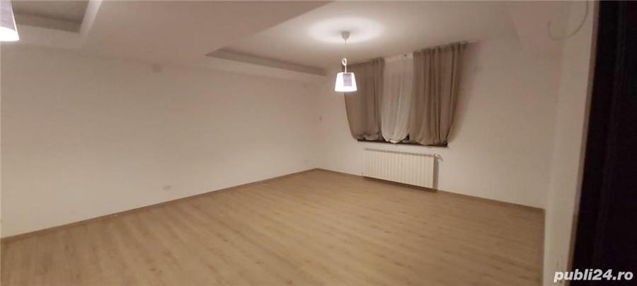 Casă cu 6 camere cu Teren 890 Mp în Pipera