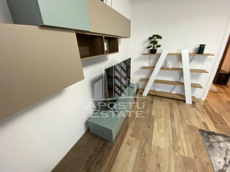 Apartament de lux, cu 2 camere, decomandat, in IRIS - 5