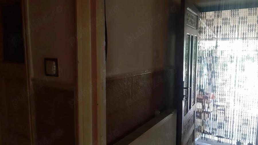 Casă cu 4 camere cu Teren 197 Mp în Poarta Albă