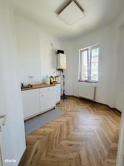 Spatiu birouri / Ultracentral/ 3 camere/ 2 bai/ Renovat - 16