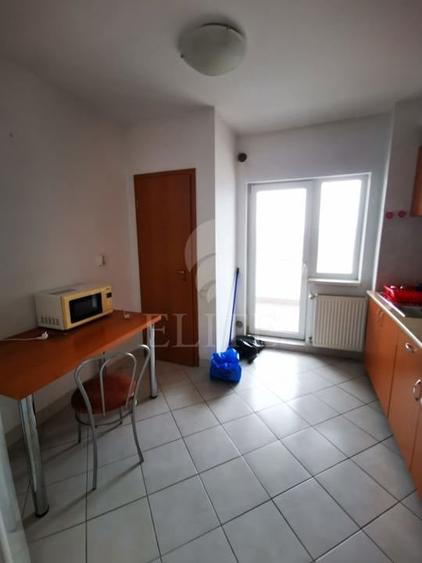 Apartament cu 2 camere decomandat, mobilat în Zorilor