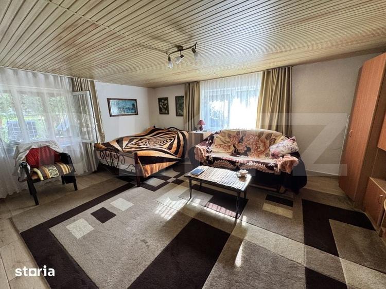 Casă cu 2 camere cu Teren 7300 Mp în Central