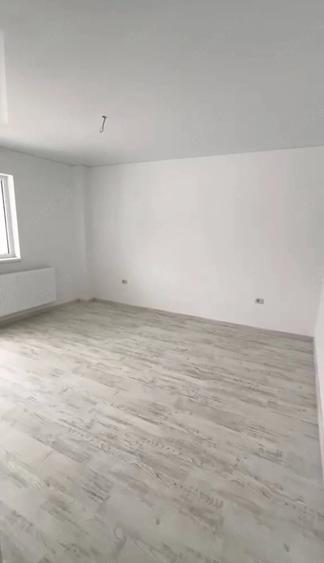 Apartament cu 2 camere decomandat în Chiajna