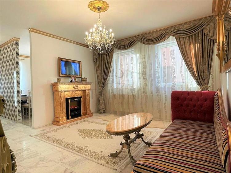 Apartament cu 4 camere decomandat, mobilat în Dumbrăvița