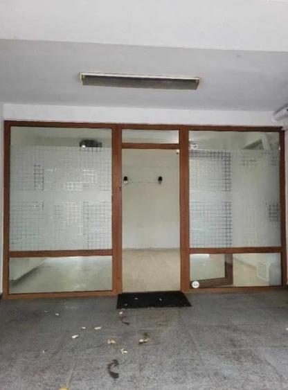 Spațiu comercial, de 56 mp, în Trocadero