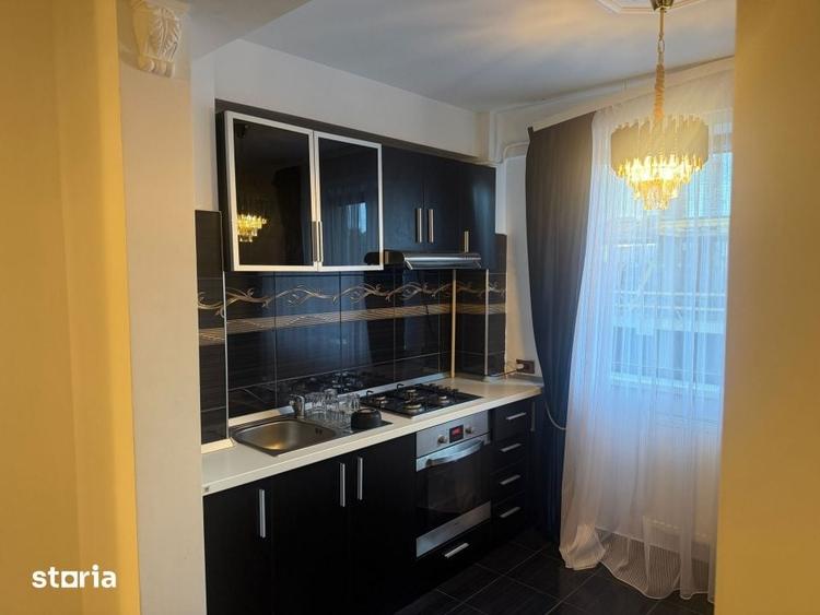 Apartament cu 3 camere în 1 Mai