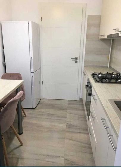 Apartament cu 2 camere decomandat în Giroc