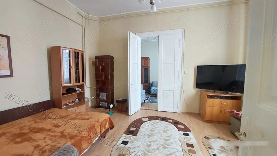 Casă cu 4 camere cu Teren 763 Mp în Central