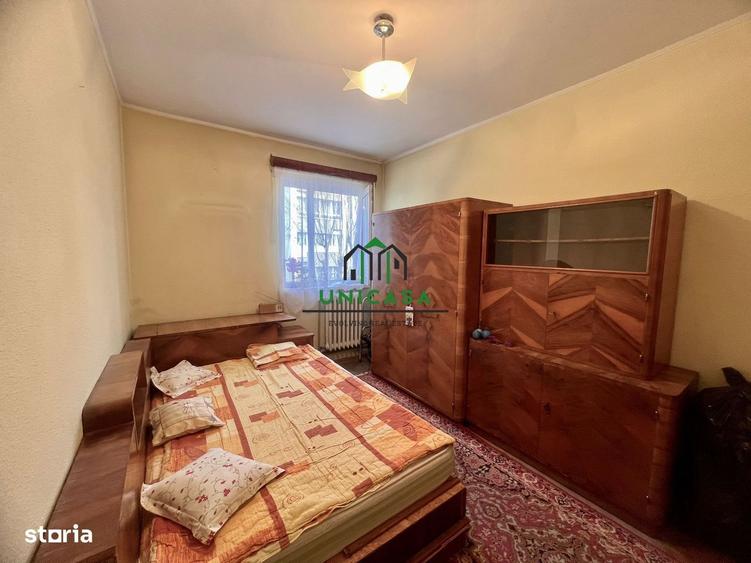 Apartament cu 3 camere semidecomandat în Nicolae Bălcescu