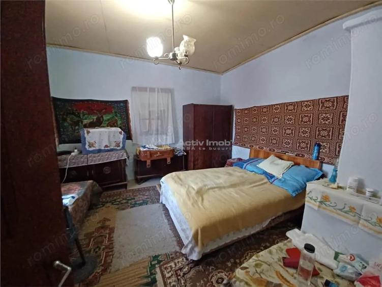 Casă cu 3 camere cu Teren 4658 Mp în Ghimpați