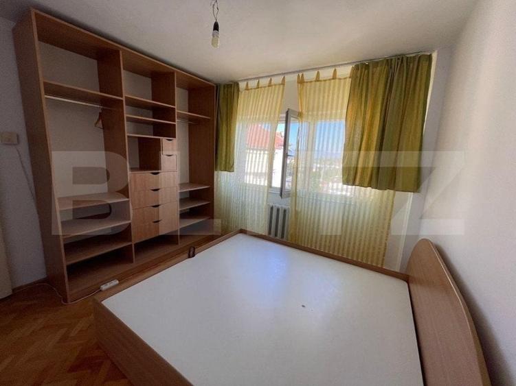Apartament cu 2 camere decomandat, mobilat în Cugir