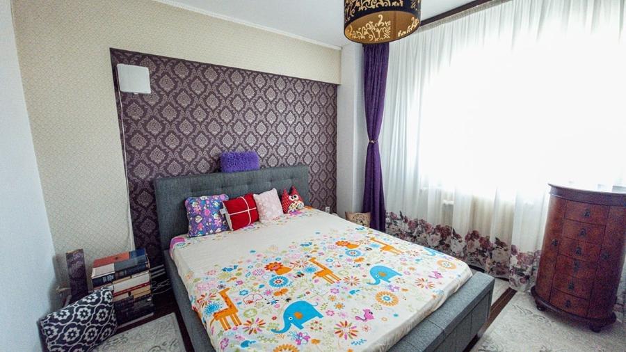 Apartament cu 3 camere semidecomandat, mobilat în Titan