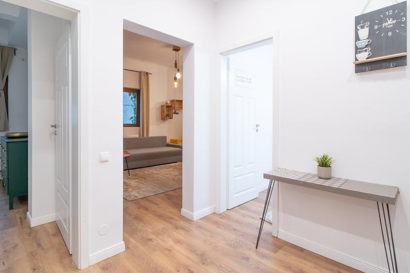 Apartament cu 2 camere decomandat în Domenii