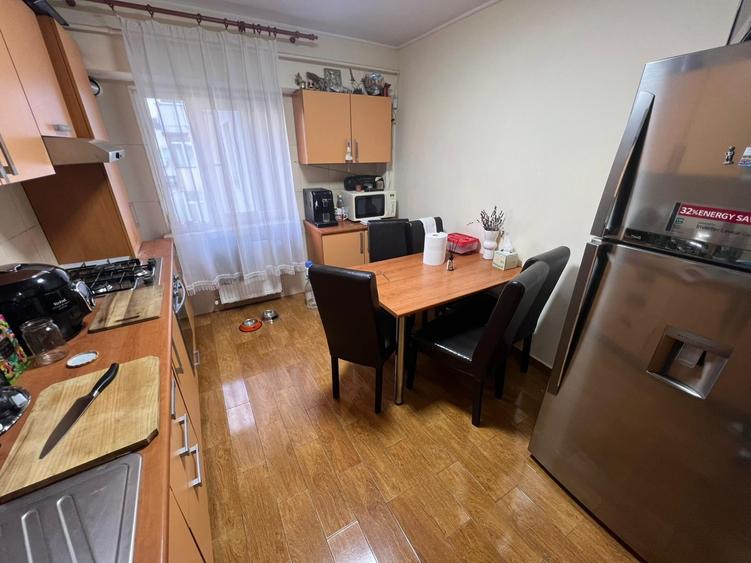 Apartament cu 3 camere, mobilat în Ultracentral