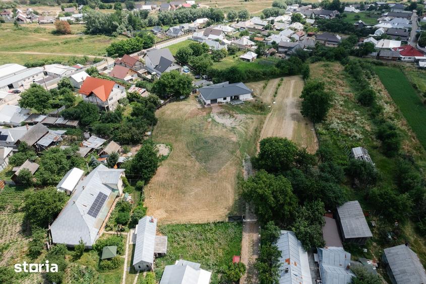 Casă cu 5 camere cu Teren 4242 Mp în Vânători-Neamț