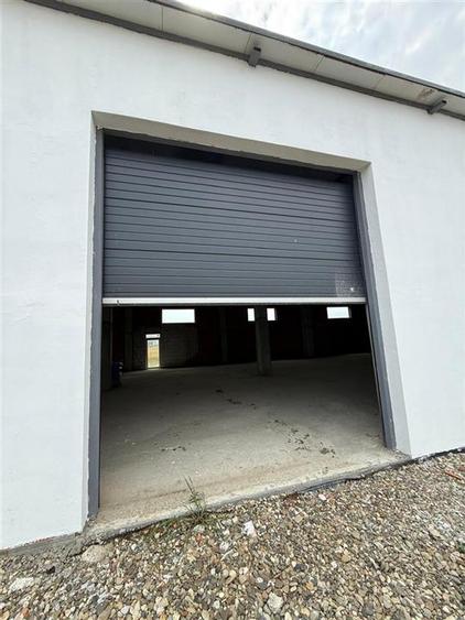 Spațiu industrial, de 596 mp, în Lețcani