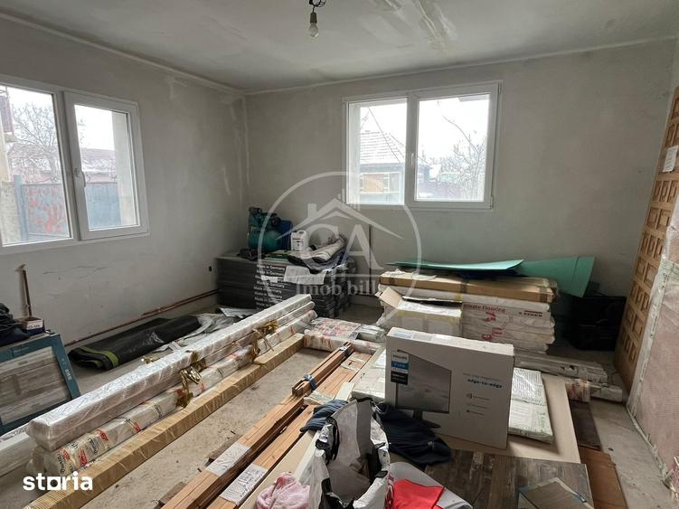 Casă cu 5 camere decomandat cu Teren 1000 Mp în Sântandrei