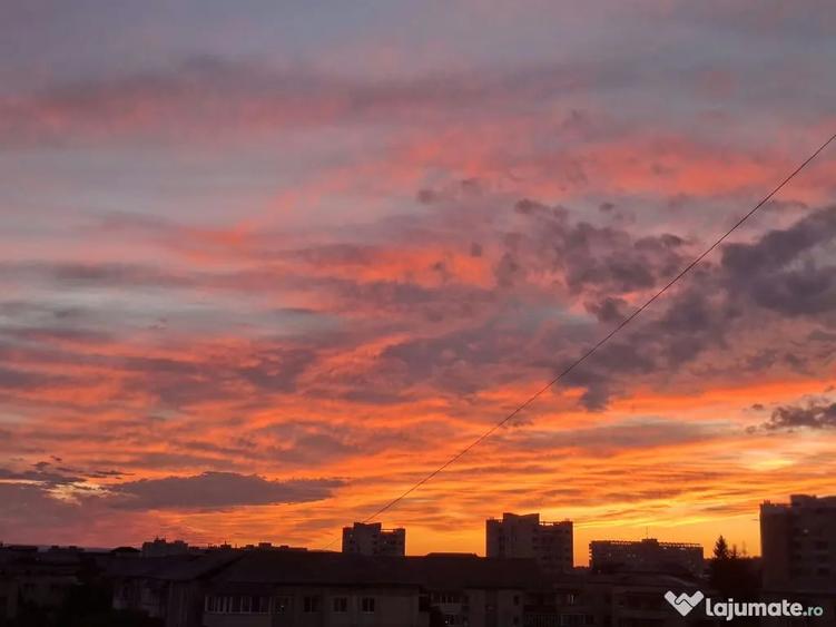 Apartament cu 3 camere semidecomandat în Ultracentral