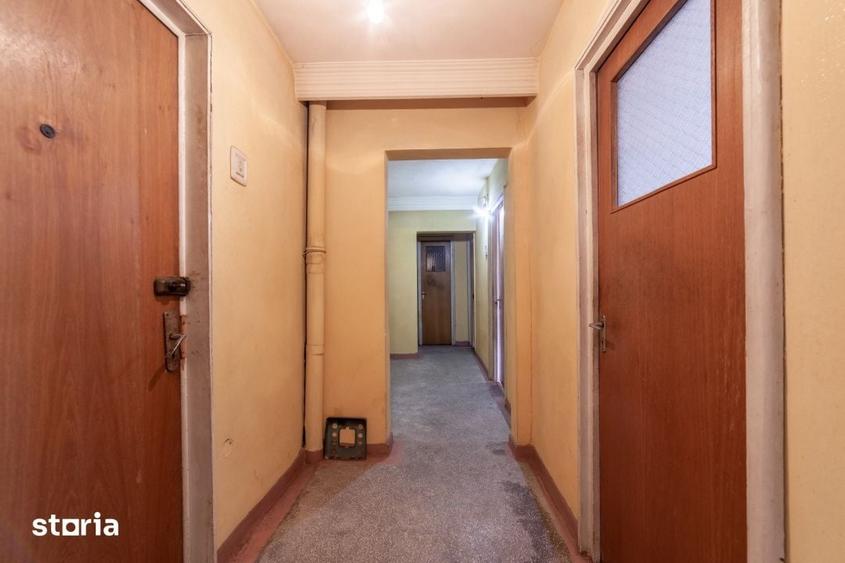 Apartament cu 3 camere decomandat în Negru Vodă