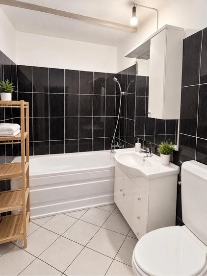 Apartament cu 2 camere decomandat în Exterior Vest