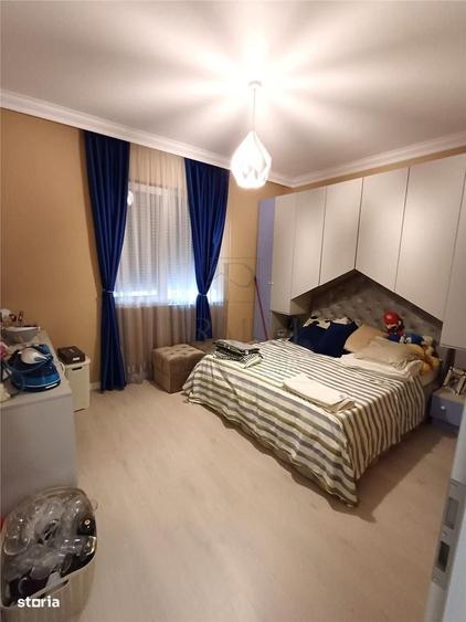 Apartament cu 3 camere decomandat în Chișoda