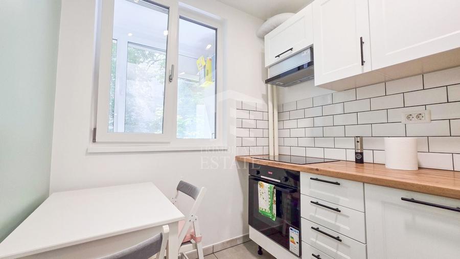 Apartament cu 2 camere semidecomandat, mobilat în 1 Mai