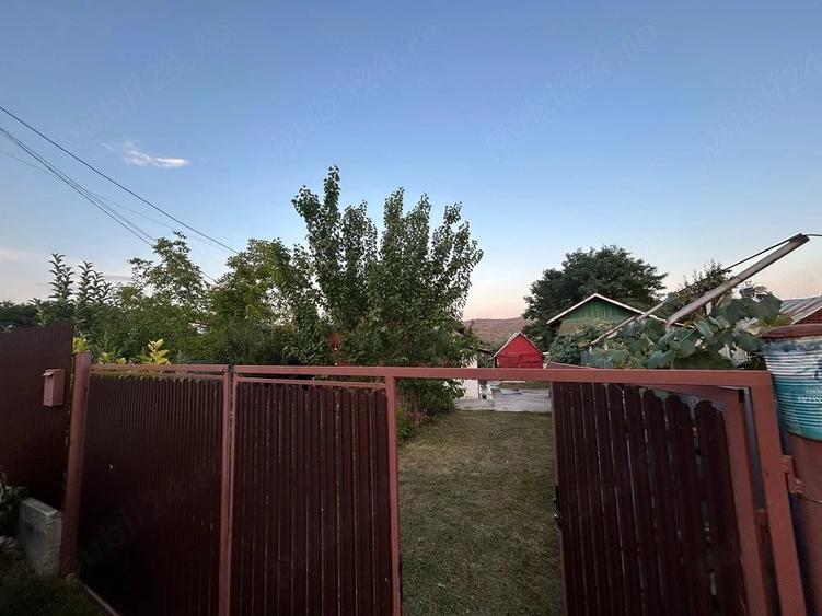 Casă cu 3 camere cu Teren 410 Mp în Ciofrângeni