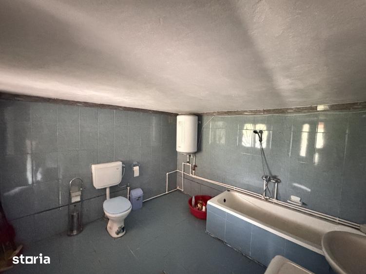 Casă cu 3 camere decomandat cu Teren 1200 Mp în Boteni