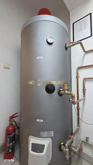 Casă individuală cu 16 camere cu Canalizare în Foișorul de Foc
