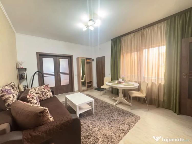 Apartament cu 2 camere semidecomandat în Tomis Mall
