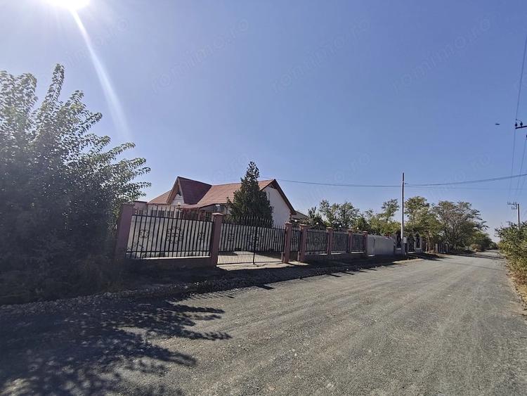 Casă cu 4 camere cu Teren 512 Mp în Tudor Vladimirescu