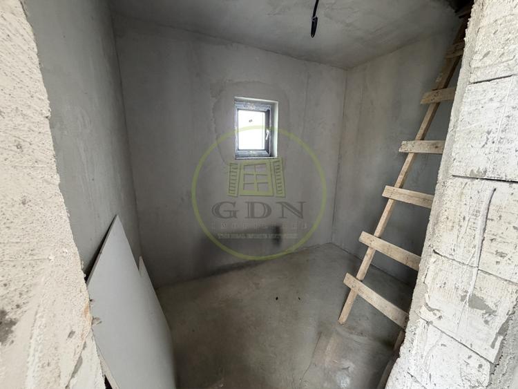 Casă individuală cu 4 camere cu Teren 498 Mp în Exterior Est