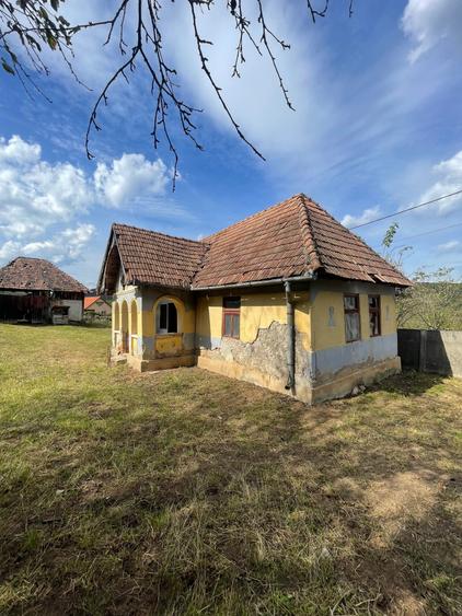 Casă cu 3 camere în Sutoru