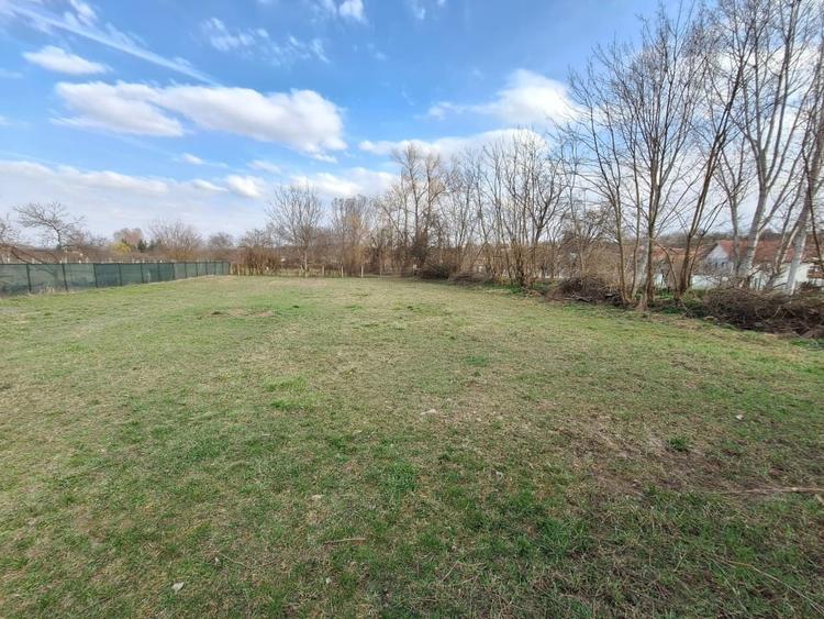 Teren Construcții intravilan de 1123 mp, în Ighiu