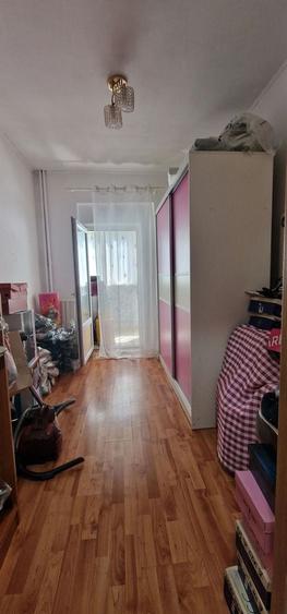 Apartament cu 3 camere semidecomandat în City Park Mall