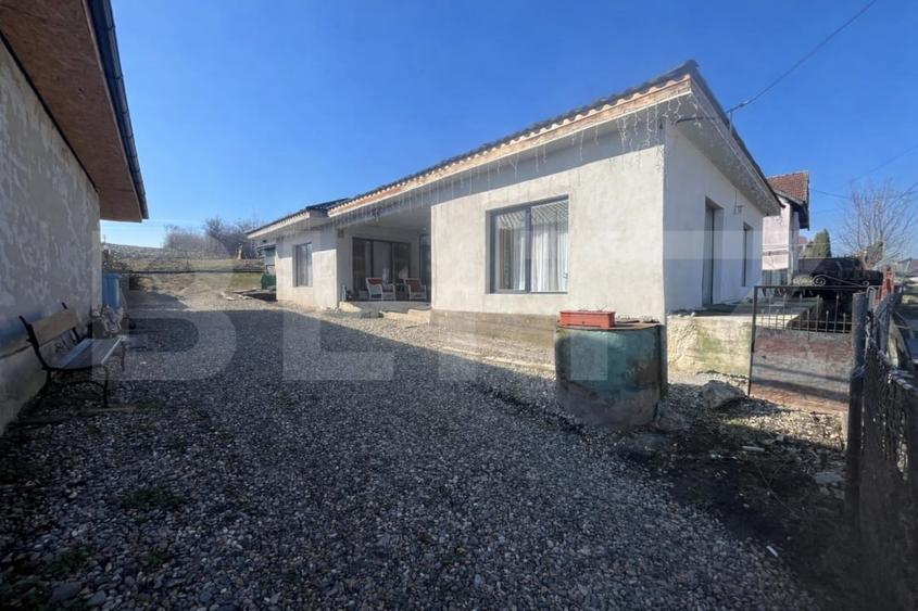 Casă individuală cu 3 camere cu Canalizare în Lechința