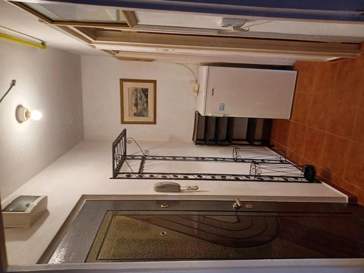 Proprietar inchiriez apartament decomandat cu o camera ultracentral Medicina - 5