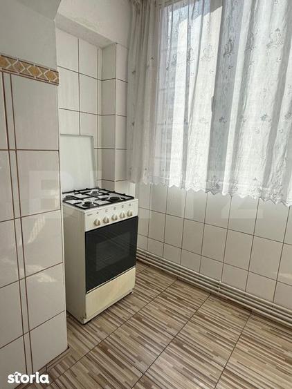 Apartament 2 camere, decomandat, etaj intermediar, zona foarte linisti - 2