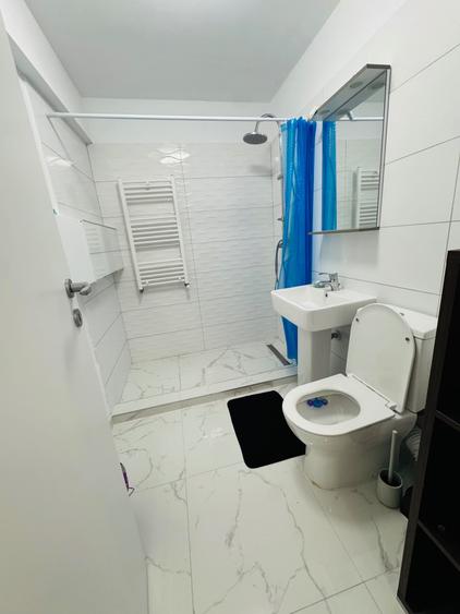 Apartament cu 2 camere semidecomandat în Hlincea
