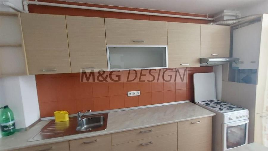Apartament cu 2 camere decomandat în Aradului