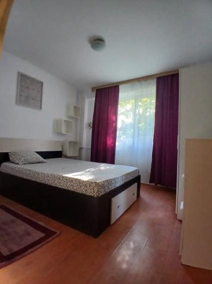 Apartament cu 2 camere decomandat, mobilat în Dorobanți