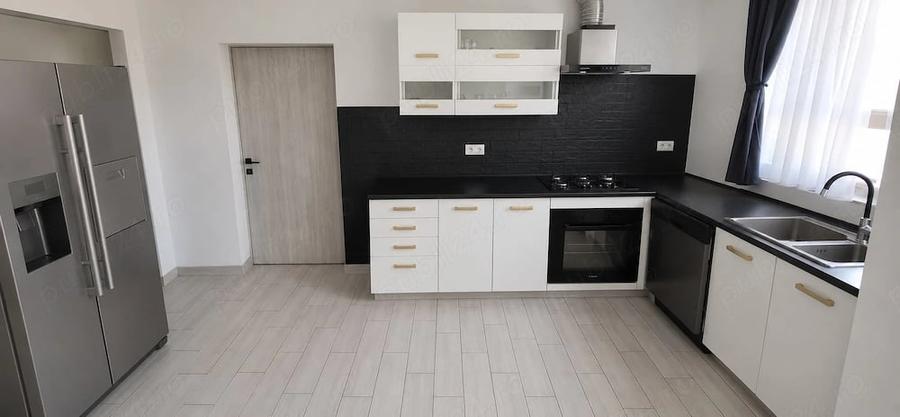 Vand casa pe parter in zona Plopi - 5