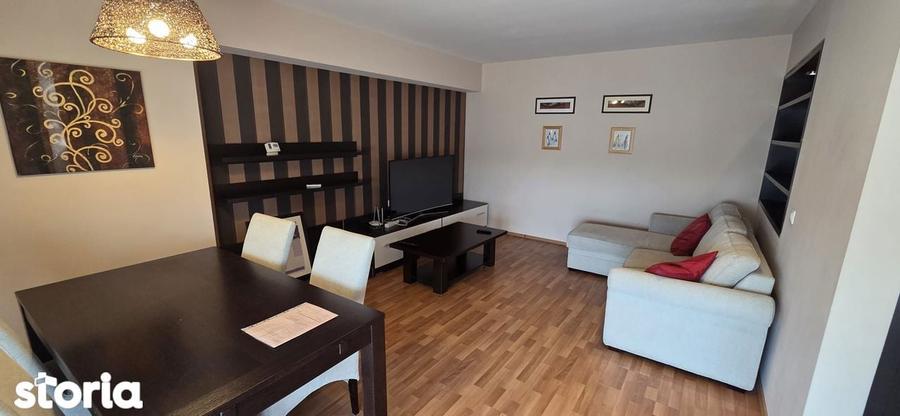 Apartament cu 2 camere decomandat în Est