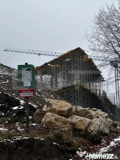 Teren de 4000 mp, în Calea Moroieni