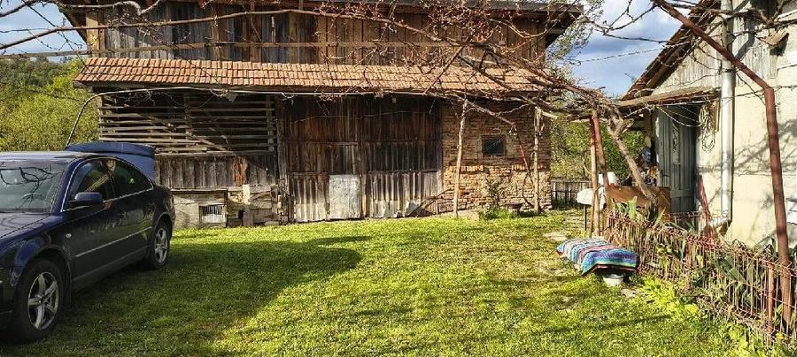 Casă cu Teren 2100 Mp în Așchileu