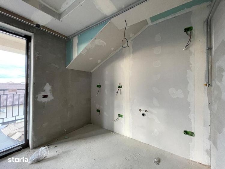 Apartament cu 3 camere semidecomandat în Central