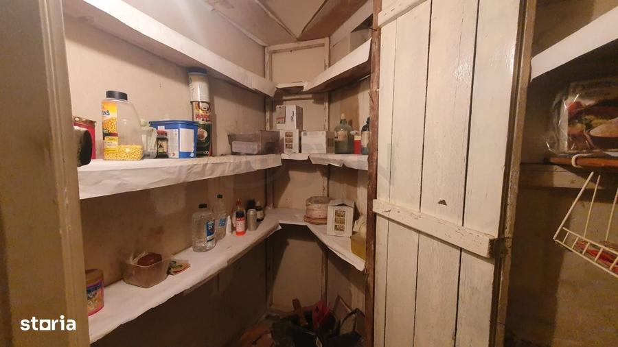 Apartament cu 3 camere în Romană